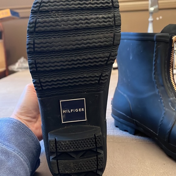 TOMMY HILFIGER Rain Booties - Picture 4 of 7